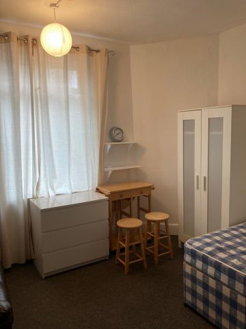 Studio Flat, Loughborough Road, NG2 - Photo 4