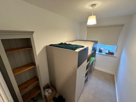 3 bedroom terraced house to rent - Photo 5