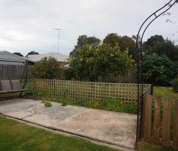 Freshly painted throughout! - Photo 2