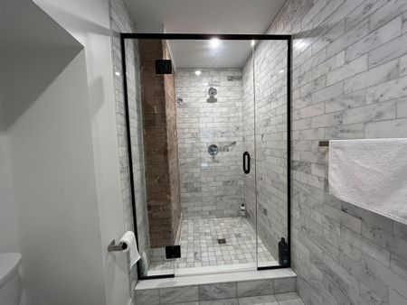 3-400 MacLaren - Photo 3