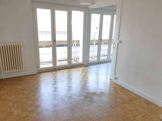 Location Appartement 1 pièce 27m² CLERMONT FERRAND 63000 - Photo 1