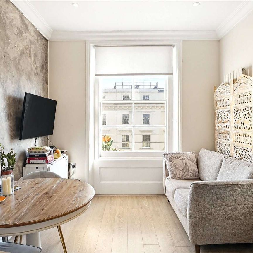 Modern two bedroom apartment in the heart of Pimlico. An elegant design style throughout, well proportioned and presented in excellent condition. - Photo 1