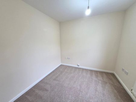 6 bedroom townhouse to rent - Photo 4