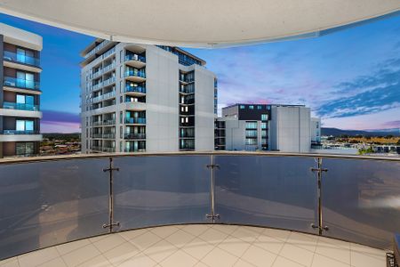 10th floor living in the heart of Gungahlin - Photo 4