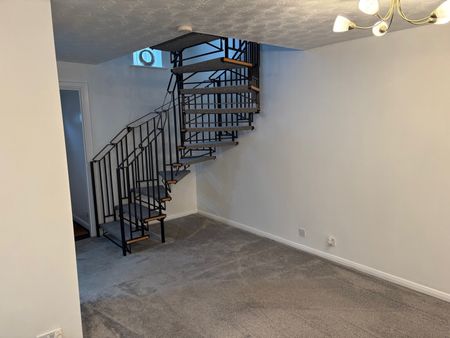 High Beeches - Photo 3