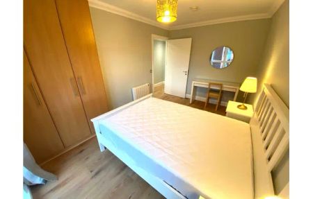 Rent 2 bedroom apartment in Dublin - Photo 4