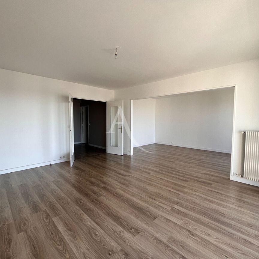 Location Appartement 5 pièces 119m² - Photo 1