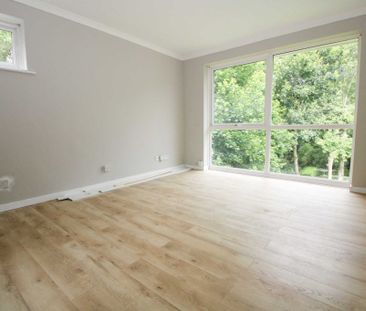 2 bed Flat for rent - Photo 5