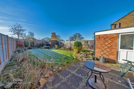 3 bedroom semi-detached house to rent - Photo 3