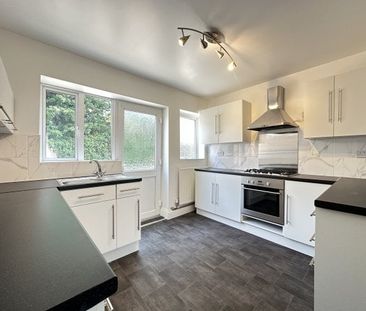 Mapleton Grove, Birmingham, B28 - Photo 4