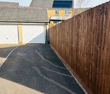 3 bedroom semi-detached house to rent - Photo 6