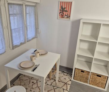 Location Appartement 1 pièce 16m² - Photo 1