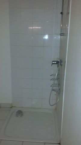 Location Appartement 2 pièces 52m² CHAMBRAY LES TOURS 37170 - Photo 4