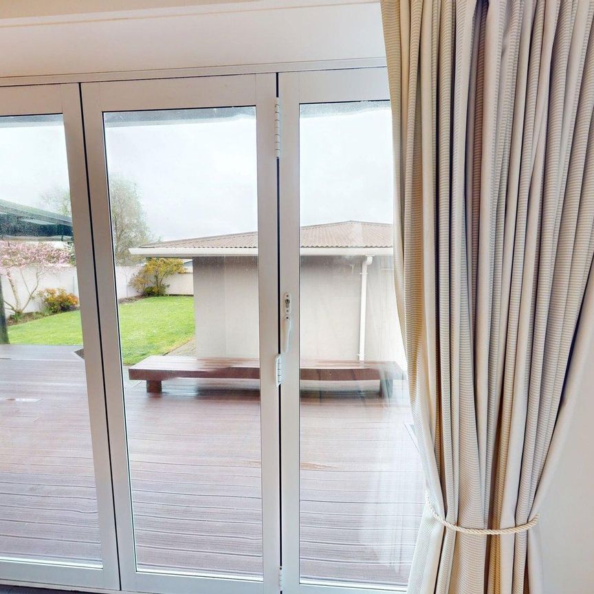 Cloverlea - 3 Bedrooms - Photo 1