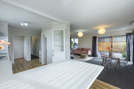 The perfect little family home - Photo 2
