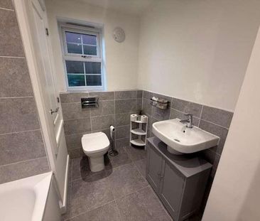 Vickerman Close, Anlaby, Hull, HU10 - Photo 2