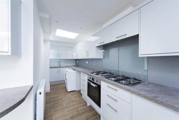 1 bedroom property to rent - Photo 1