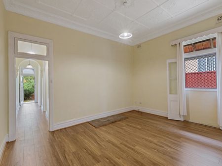 75 Queen Street, Ashfield NSW 2131 - House For Rent | Domain - Photo 4