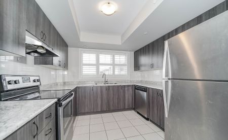 For Lease - 2364 Chevron Prince Path, Oshawa, Ontario - Photo 2