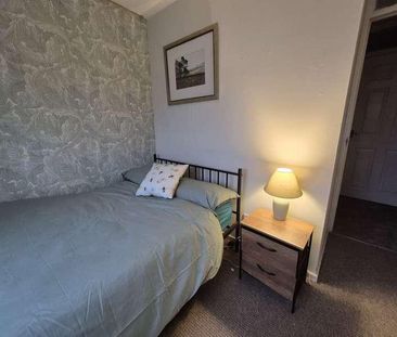 Pen Y Cae, Mornington Meadows, CF83 - Photo 2