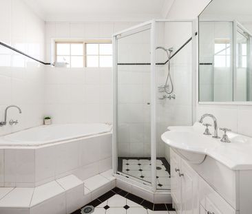 A Beautifully Presented Home - Photo 5