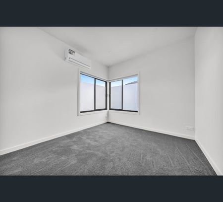 8 Bray Lane, Springvale, Vic 3171 - Photo 5