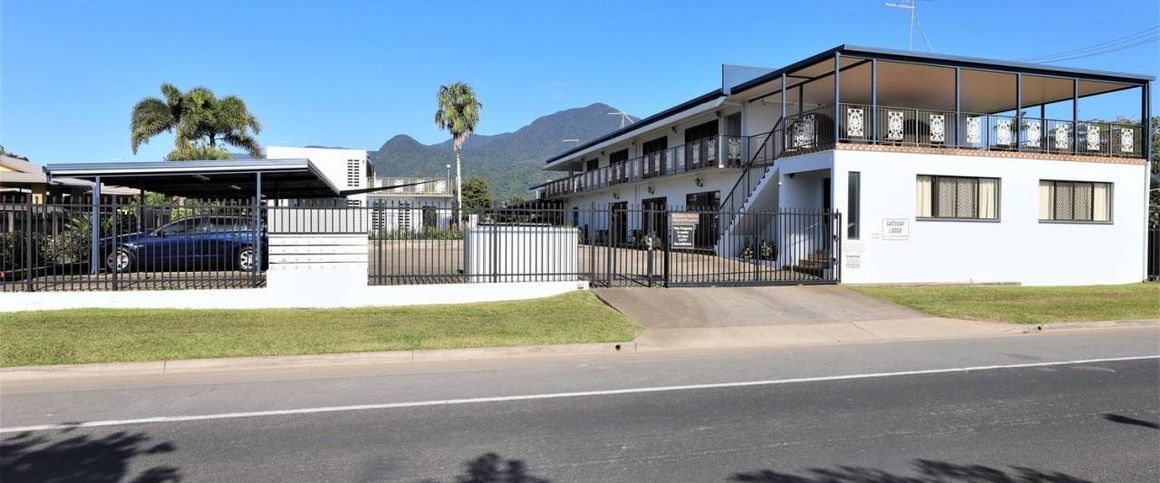 Ground Floor Studio Unit - Personal Carport - Pool - Photo 1