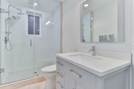 For Lease - 880 College Street Unit# Main, Toronto, Ontario - Photo 2