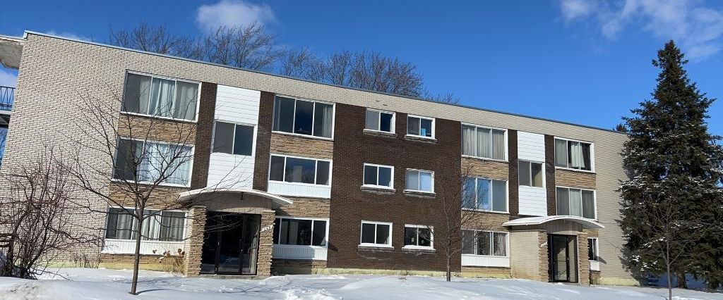 New renovated 4 1/2 available the Feb 1 - Photo 1