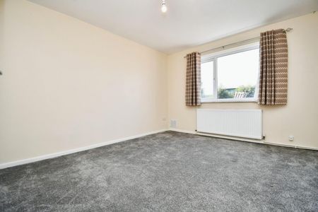 3 bedroom Bungalow To Let Total Size: 1077 SQ FT - Photo 2