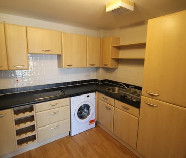 2 Bed Flat, Royal Plaza, S1 - Photo 6