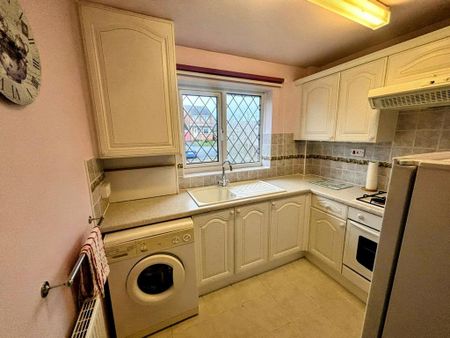 1 bedroom flat to rent - Photo 5