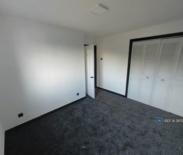 3 bedroom detached house to rent - Photo 6