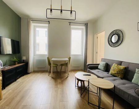 Location Appartement 2 pièces 30m² MARSEILLE 6ème - Photo 2