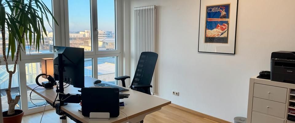 Möblierte Dachterrassenwohnung mit Alpenblick zur Zwischenmiete - Photo 1