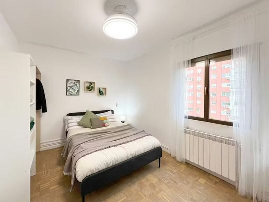 Calle de Arriaga, Madrid, Community of Madrid 28017 - Photo 1