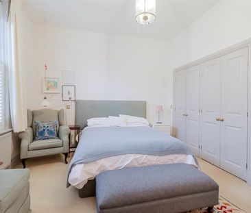 A 1 Bedroom Flat in St. Stephens Road, Cheltenham - Photo 2