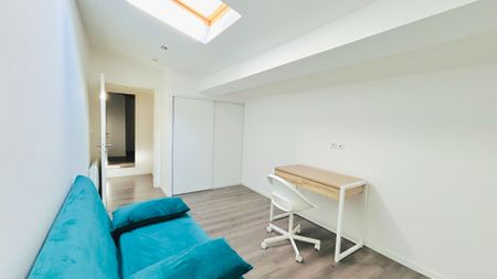 A LOUER APPARTEMENT DE TYPE 3 MEUBLE - SAINT ANDRE DE CUBZAC CENTRE - Photo 5