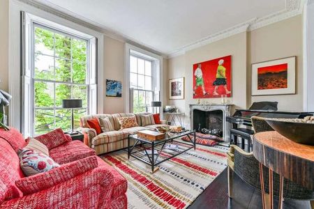 Gloucester Crescent, Camden, NW1 - Photo 2