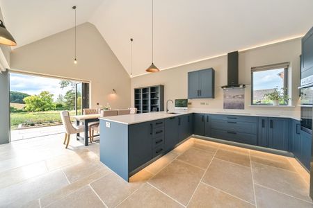 4 bedroom bungalow to rent - Photo 5