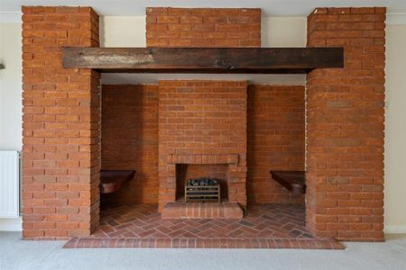 4 bedroom detached house to rent - Photo 5