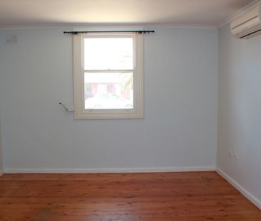 To register & apply for this property, please use this link: https:... - Photo 1