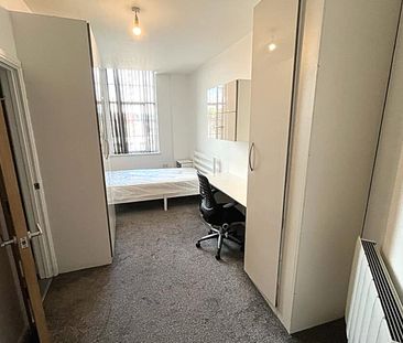 4 Bed Flat, Lillie House, LE2 - Photo 2