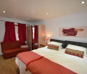 3 bedroom semi-detached house to rent - Photo 5