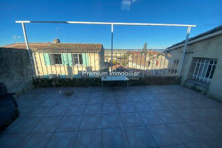 Location appartement Le Puy-Sainte-Réparade - Photo 2