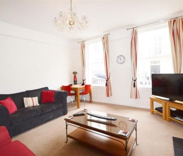 2 Bed Flat, Devonshire Place, BN2 - Photo 2