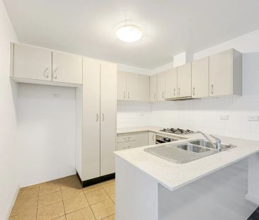 Remarkable, Aesthetically Pleasing & Recently Refurbished Triple St... - Photo 5