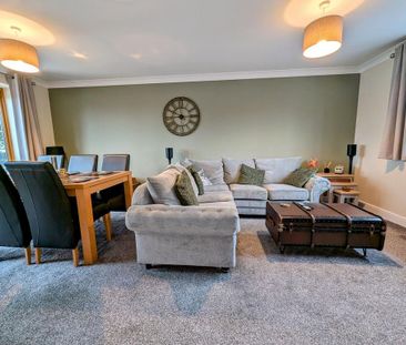 2 bedroom semi-detached bungalow to rent - Photo 1