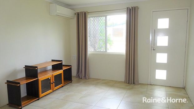 Fully Airconditioned 2 Bedroom Unit - Photo 1