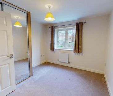 4 bedroom semi-detached house to rent - Photo 3